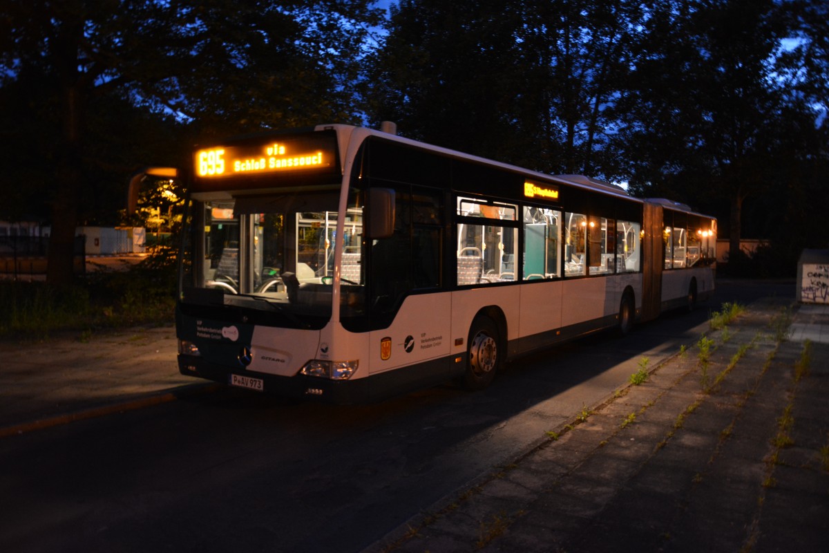 P-AV 973 am 02.07.2014 an der Buswendestelle Bahnhof Pischeide.