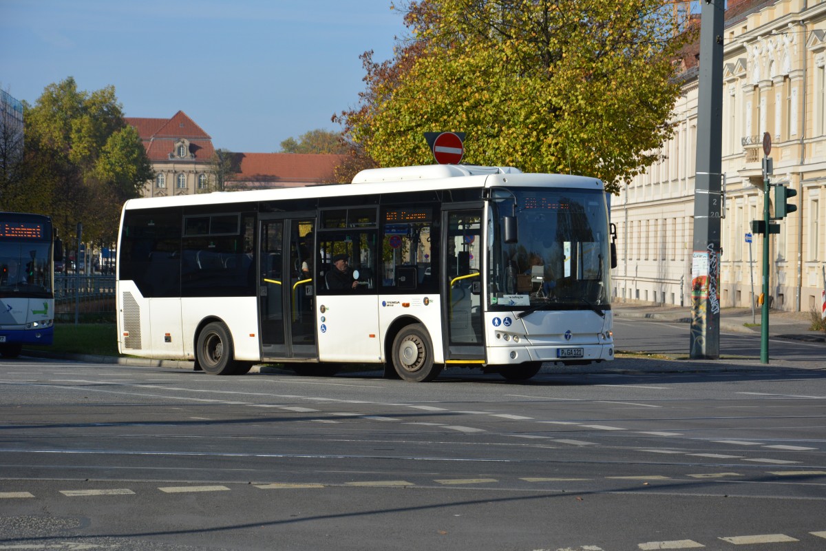P-GA 121 (Temsa MD 9 LE) unterwegs am 27.10.2014 auf der Linie 614. Nchster Halt ist Potsdam Platz der Einheit.