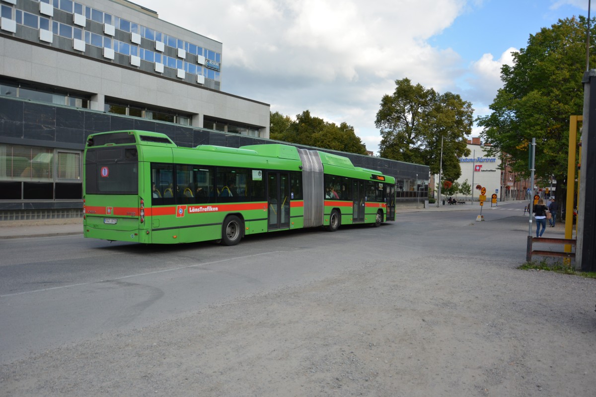 RSZ 976 (Volvo 7700) wurde am 17.09.2014 in Eskilstuna Rademachergatan aufgenommen.
