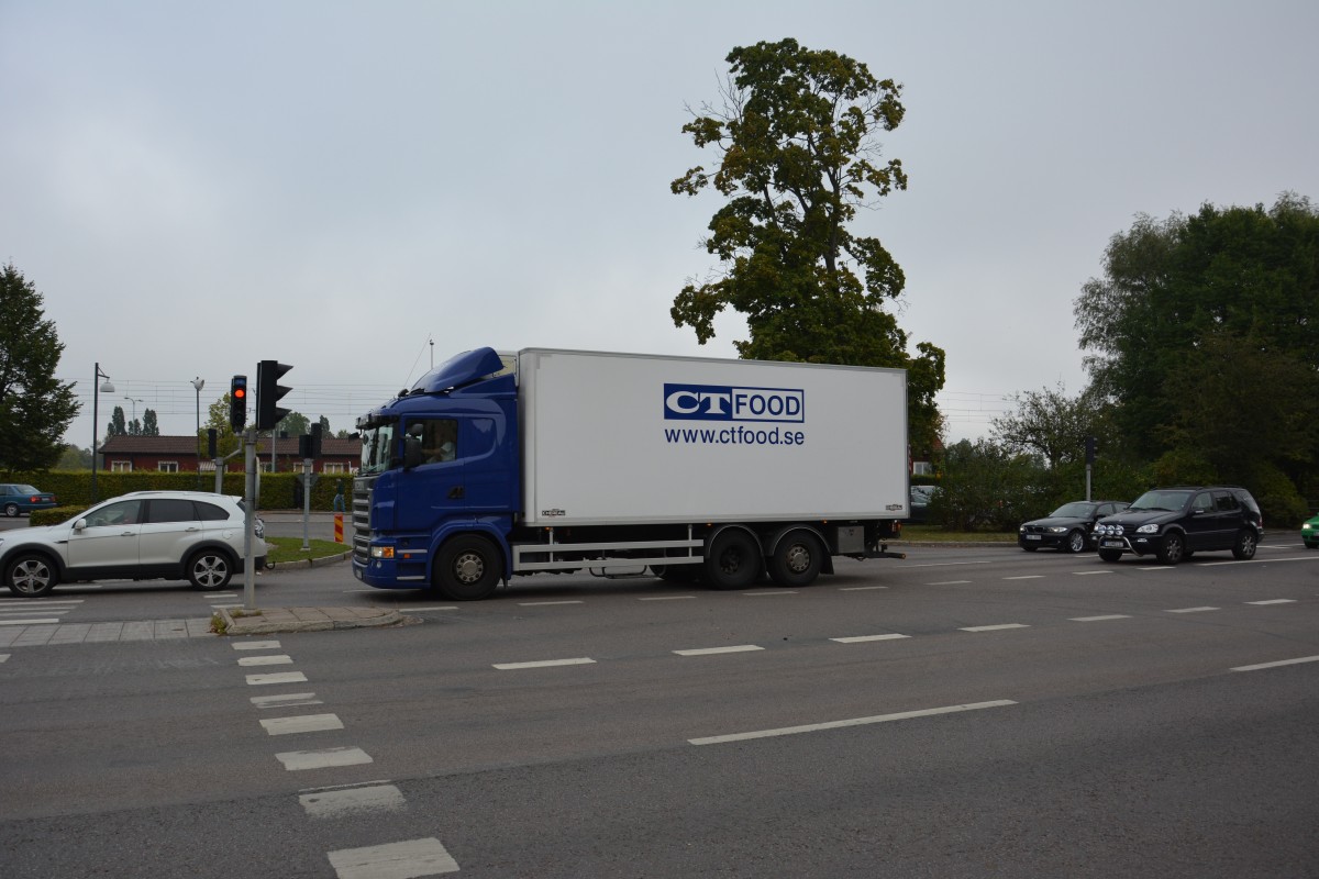 Scania LKW aufgenommen am 19.09.2014 Järnvägsgatan Linköping, Schweden.