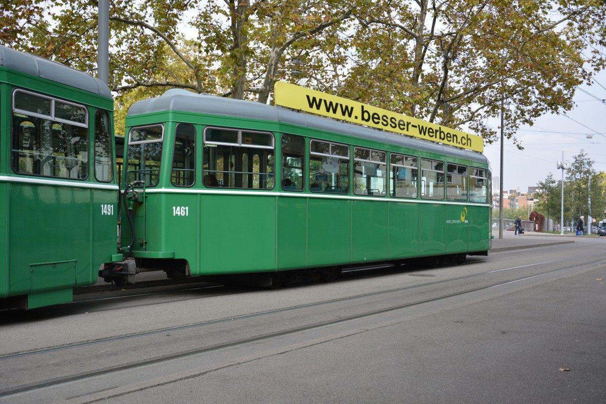 Schweizer Standardwagen  1491 / 1461  an der Haltestelle, Basel Kannenfeldplatz. Aufgenommen am 13.10.2015.