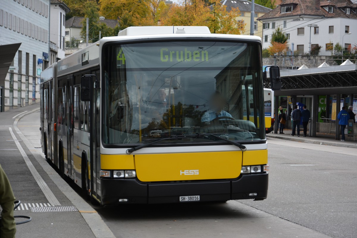 SH-38016 (Volvo/Hess B7L ?) wurde am 07.10.2015 in Schaffhausen (Bahnhofstrasse) aufgenommen.
