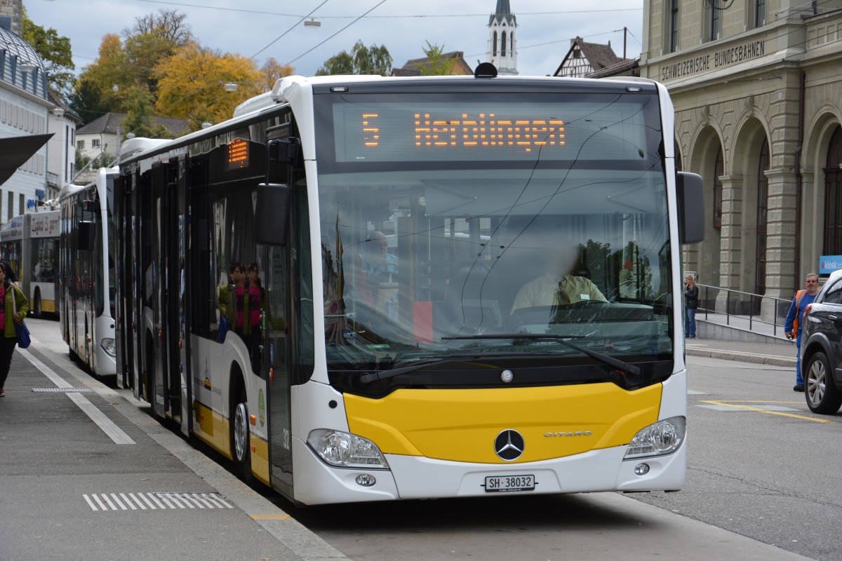 SH-38032 (Mercedes Benz Citaro der 2. Generation) wurde am 07.10.2015 in Schaffhausen (Bahnhofstrasse) aufgenommen.
