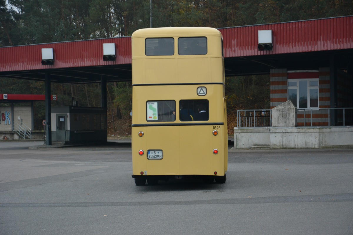 Sonderfahrt für den Büssing D2U (B-ZU 629H) am ehemaligen Grenzübergang Dreilinden am 09.11.2014.