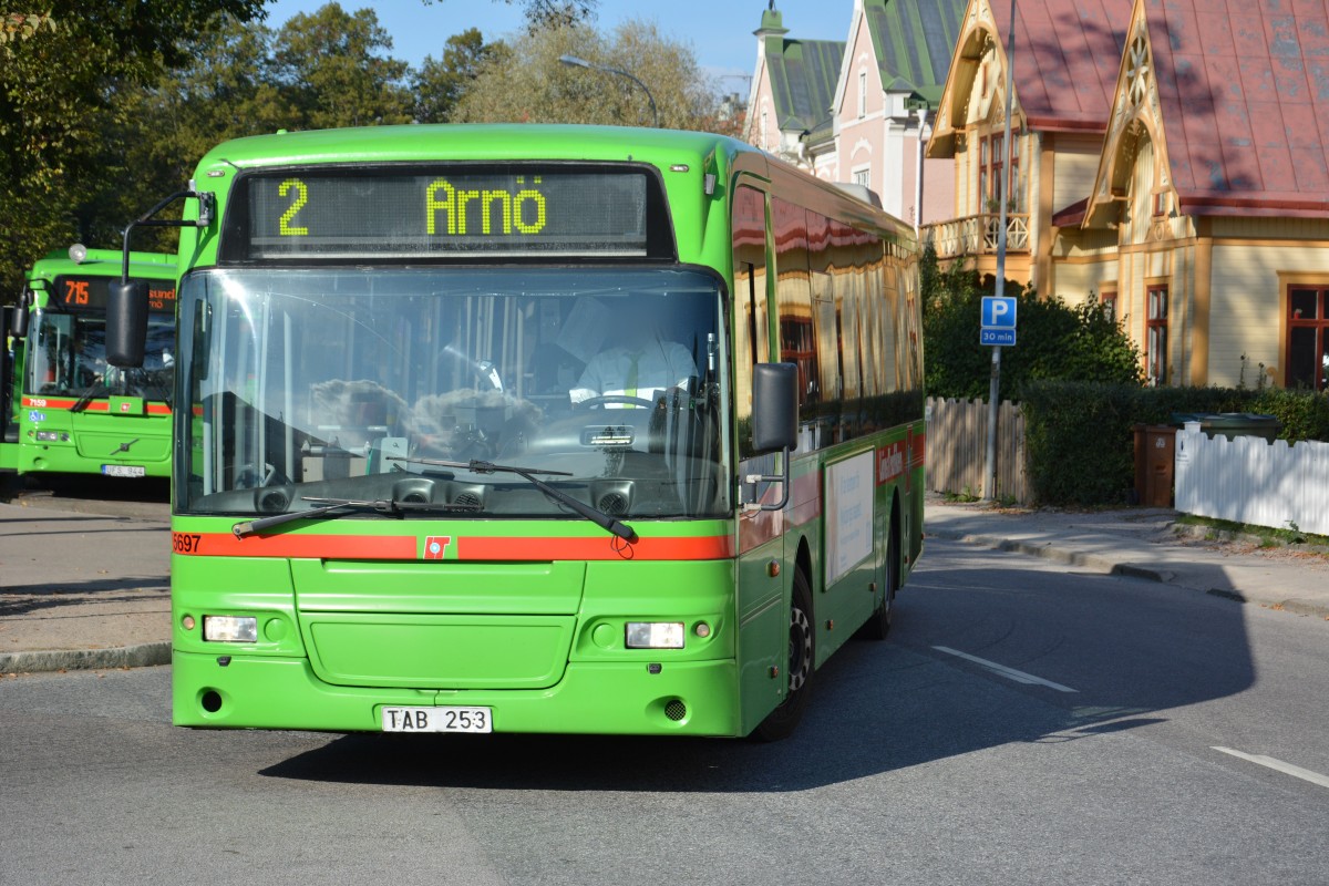 TAB 253 (Volvo 8500) fhrt am 18.09.2014 auf der Linie 2. Aufgenommen am Busbahnhof Nykping.