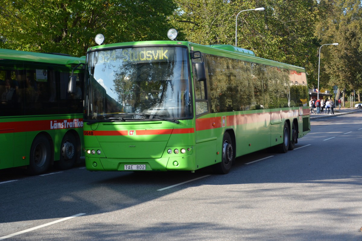 TAE 802 (Volvo 8700) fhrt am 18.09.2014 auf der Linie 554. Aufgenommen am Busbahnhof Nykping.