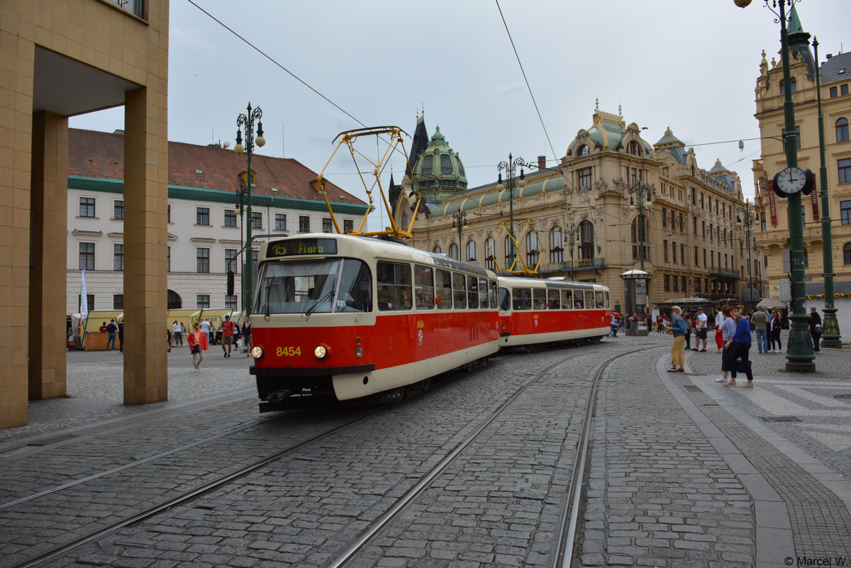 Tatra T3R.P  8454  wurde am 25.08.2018 in Prag gesichtet. 