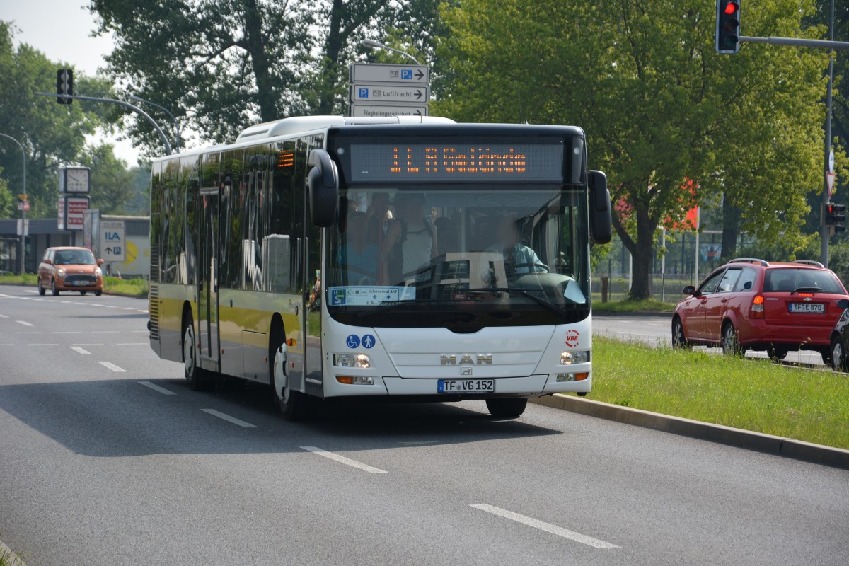 TF-VG 152 auf der Linie S zum ILA Gelände unterwegs. Aufgenommen am 23.05.2014.