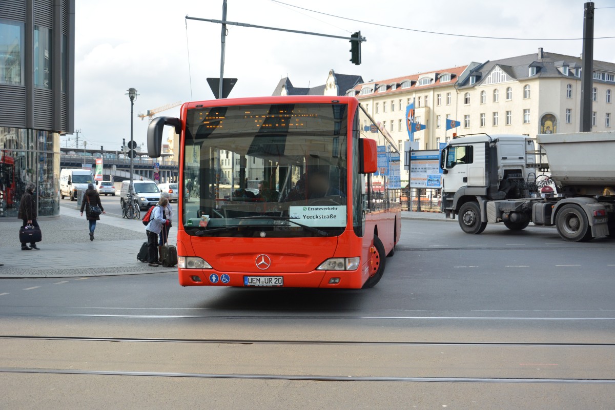 UEM-UR 20 (Mercedes Benz Citaro Facelift Low Entry) fährt am 13.03.2015 für die S-Bahn Berlin SEV zwischen Berlin Friedrichstraße und Berlin Yorckstraße.
