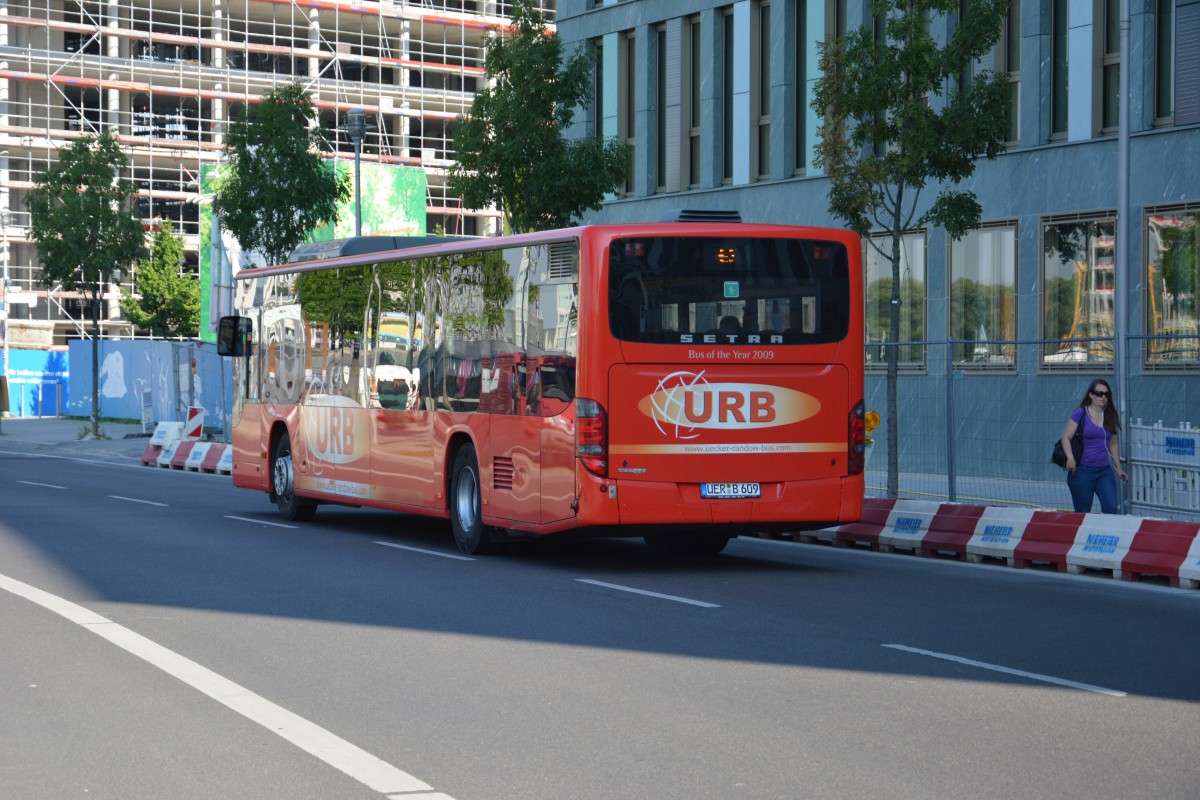 UER-B 609 fährt am 18.07.2014 für die S-Bahn Berlin Schienenersatzverkehr. Aufgenommen wurde ein Setra 416 NF / Berlin Rahel-Hirsch-Straße.
