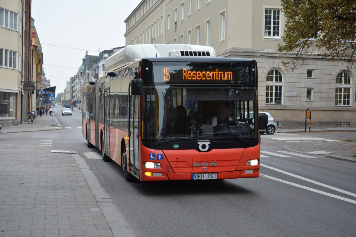 UFU 261 ist am 19.09.2014 auf der Linie 15 unterwegs. Aufgenommen wurde ein MAN Lion's City CNG Sankt Larsgatan Linkping.