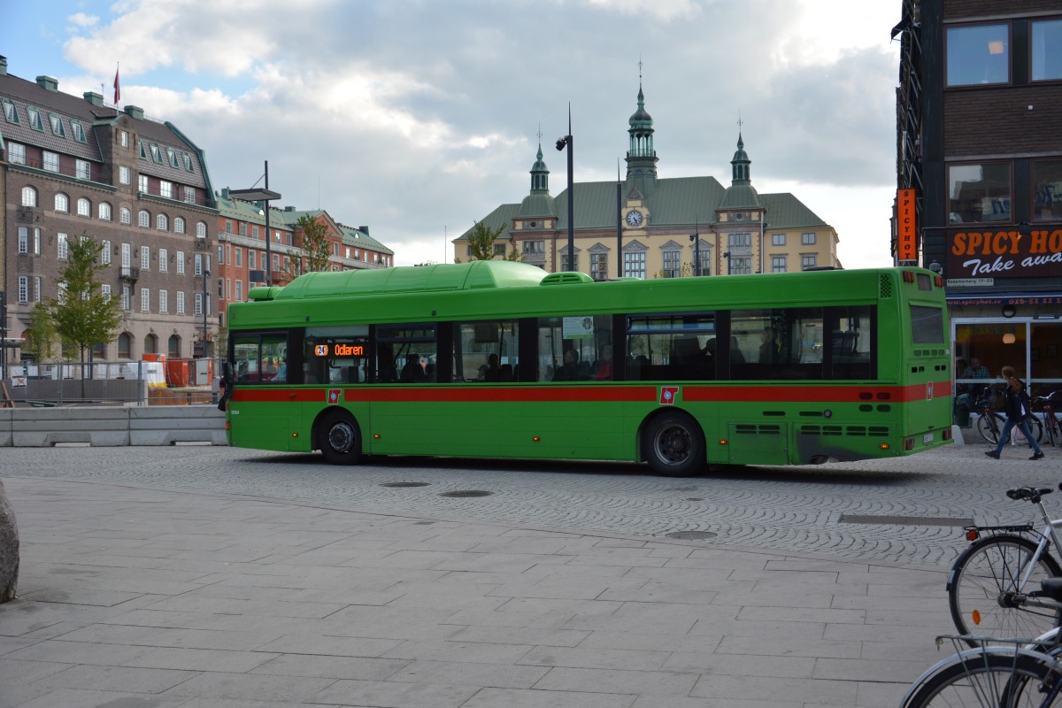 UHO 117 (Volvo 8500) wurde am 17.09.2014 in Eskilstuna Rademachergatan aufgenommen.
