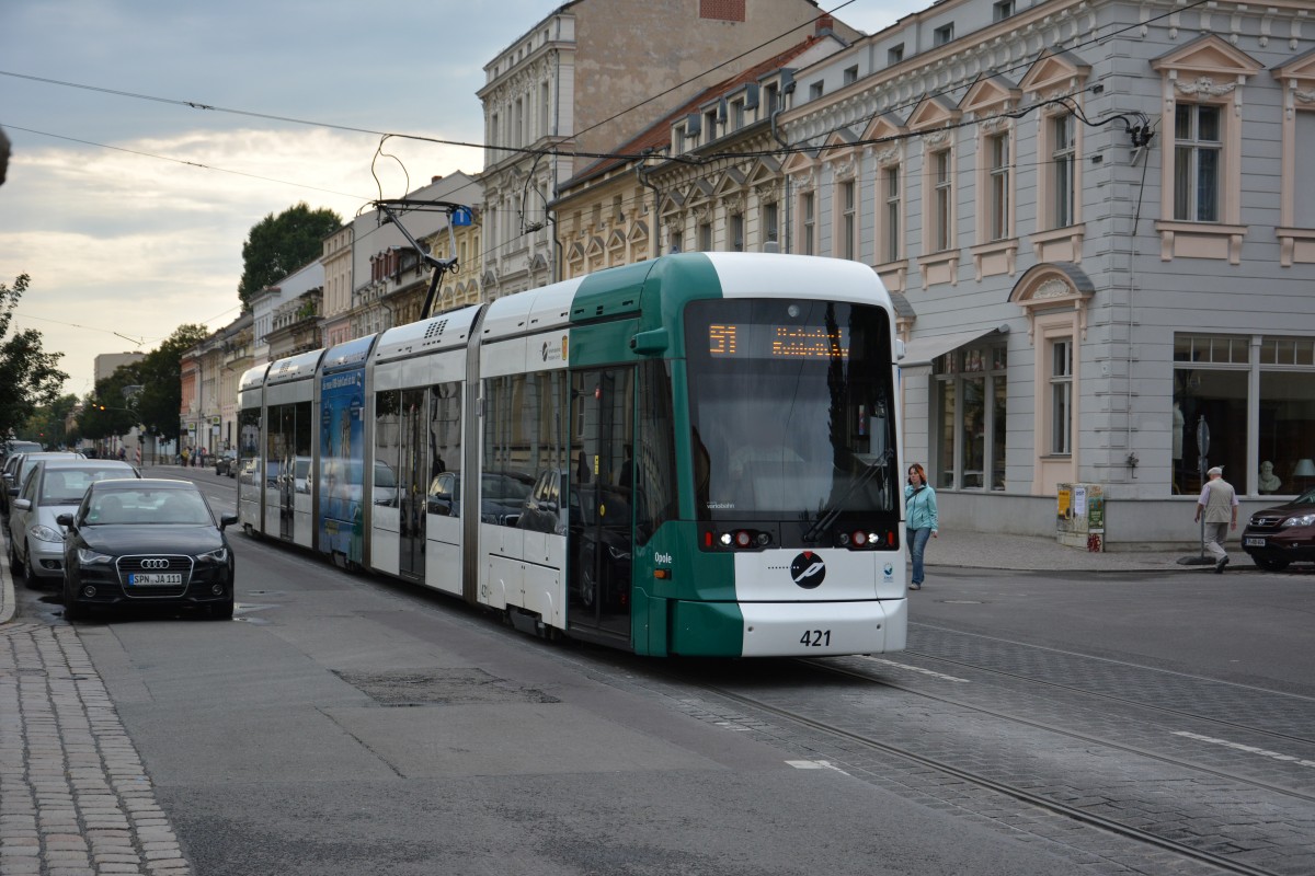 Vario Bahn 421  Opole  fhrt am 15.08.2014 auf der Linie 91 zum Bahnhof Rehbrcke. Aufgenommen Charlottenstrae Potsdam.