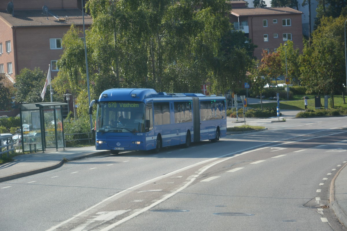 WZE 832 auf den Weg von Stockholm nach Vaxholm. Aufgenommen am 13.09.2014.