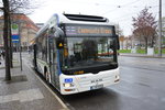 Am 15.04.2016 fährt L-VR 5151 (MAN Lion's City Hybrid) auf der Linie 89 nach Connewitz Kreuz.