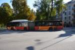 lions-city-cng-gelenkbus/375071/xzw-922-auf-der-linie-15 XZW 922 auf der Linie 15 zum Busbahnhof. Aufgenommen am 11.09.2014 in Linköping.