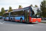 lions-city-gelenkbus/460224/am-07102015-steht-fr-js-652-auf Am 07.10.2015 steht FR-JS 652 auf dem Döbeleplatz in Konstanz. Aufgenommen wurde ein MAN Lion's City G / Südbadenbus. 