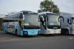 8497-HKM und K-CS 928 (beide MAN Lion's Coach) stehen am 09.11.2014 am Rastplatz der A 115.