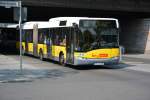 Am 21.08.2014 fhrt B-V 4225 (Solaris Urbino 18) auf SEV fr die Linie U2. Aufgenommen Berlin Zoologischer Garten.