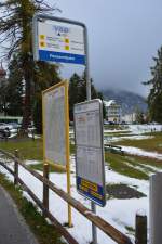 Bushaltestelle ,  Davos Dorf, Parsennbahn. Aufgenommen am 15.10.2015.
