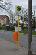 berlin-berlin/718802/31032019--bushaltestelle-berlin-merler-weg 31.03.2019 | Bushaltestelle, Berlin Merler Weg |