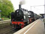 38 2267 mit einem Sonderzug in Essen Steele am 16.4.2011