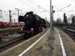 52 8106 mit einem Sonderzug im K�lner Hbf am 11.12.10