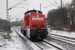 296 051-6 Lz bei der Durchfahrt in Bonn-Oberkassel am 28.12.2010.