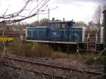 Br 364 steht vor dem BW der RSE in Beuel