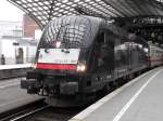 ES 64 U2-001 mit einem IC am 06.02.10.