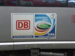 Noch ein Bild von dem Frauenfu�ball-ICE 403 554-9 in K�ln-Hbf am 11.12.2010.