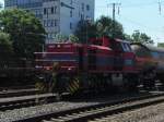 Mak 1000BB von Chemion mit einem Kesselwagenzug in K�ln-West.