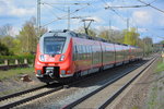 Es hat Einfahrt der RE 15017 und RE 15117 nach Frankfurt am Main.