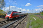 Es hat Einfahrt der RE 15017 und RE 15117 nach Frankfurt am Main. Aufgenommen bei der Einfahrt Bad Nauheim. Aufgenommen wurden zwei Triebzüge vom Typ ET 442.