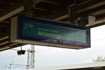 Zugzielanzeige im Bahnhof Nauen. Aufgenommen am 15.05.2016.