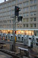HP 0 zeigt das Signal 59. Aufgenommen Berlin Alexanderplatz.