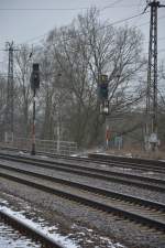 Signal auf Fahrtstellung Richtung Potsdam am 06.02.2015, Bahnhof Saarmund.