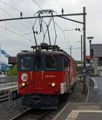 Brienz den 29.09.2012 - Was ist so besonders an dieser Lok - Nun da gibt es gleich zwei Besonderheiten: Zum ersten es ist Gep�cktriebwagen De 110 022-1 (ex De 4/4 122) der vor dem Umbau auf reinen