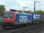482 000-7 mit einem gemischten G�terzug bei der Durchfahrt in K�ln-Ehrenfeld am 22.10.2010.