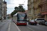 Skoda 15T Tram in der Innenstadt von Prag am 16.07.2014.